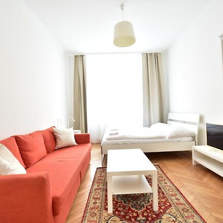 וינה Universum Apartment 3 מראה חיצוני תמונה