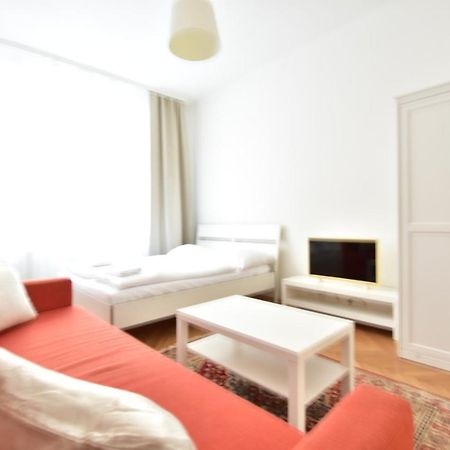 וינה Universum Apartment 3 מראה חיצוני תמונה