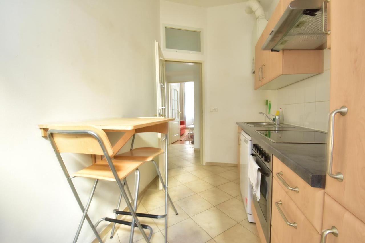 וינה Universum Apartment 3 מראה חיצוני תמונה