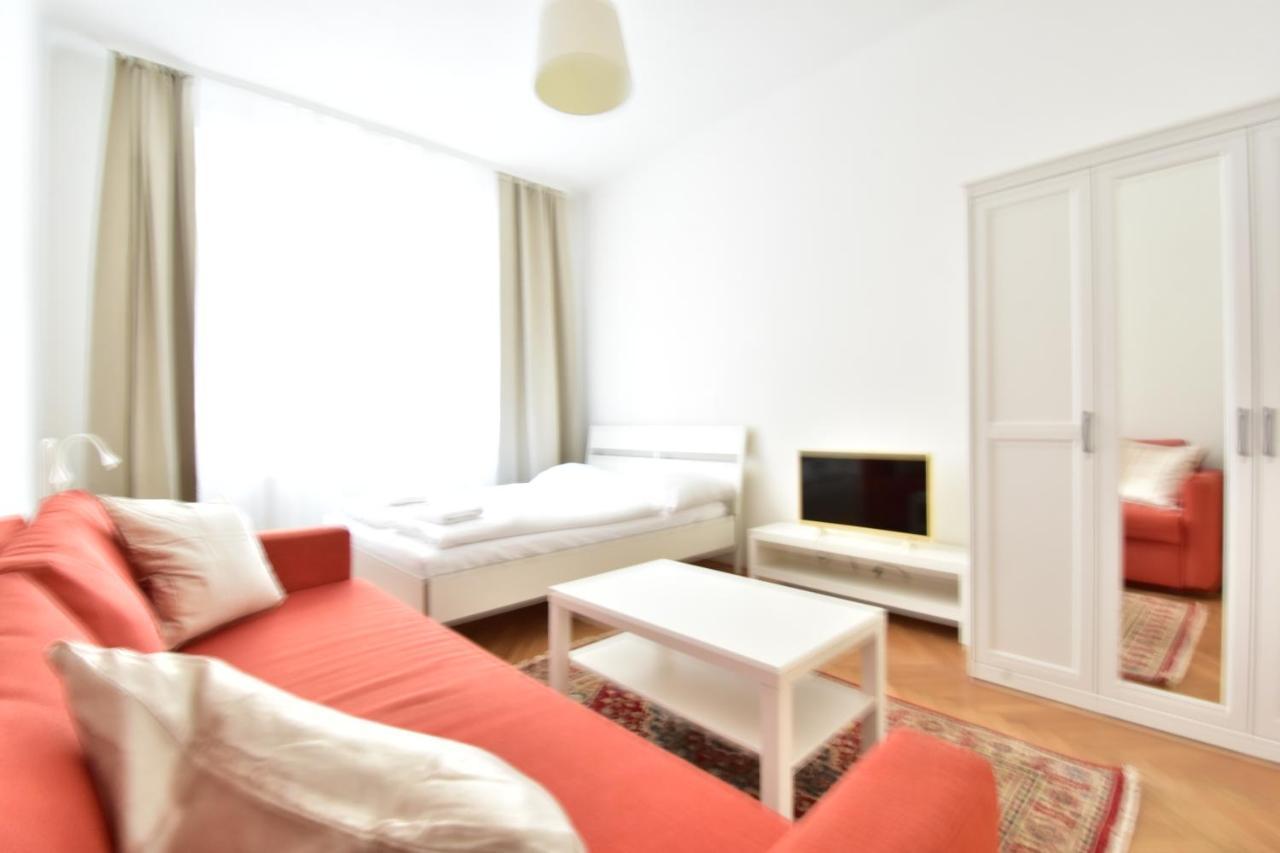 וינה Universum Apartment 3 מראה חיצוני תמונה